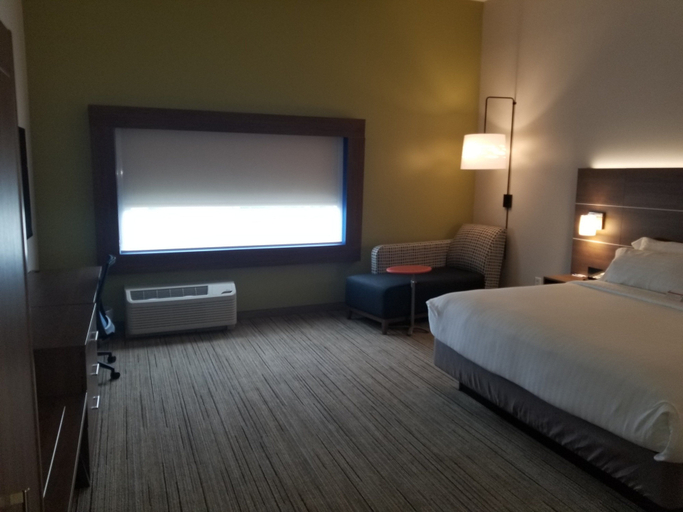 Bedroom 4, Holiday Inn Express & Suites FORT MILL by IHG, York