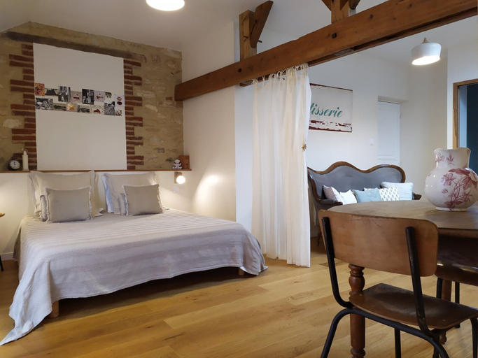 Bedroom 3, L'Ancienne Boulangerie, Maine-et-Loire