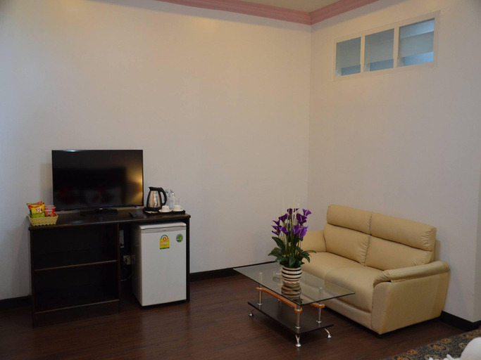 Facilities, Platinum Star Hotel , Tarchilaik