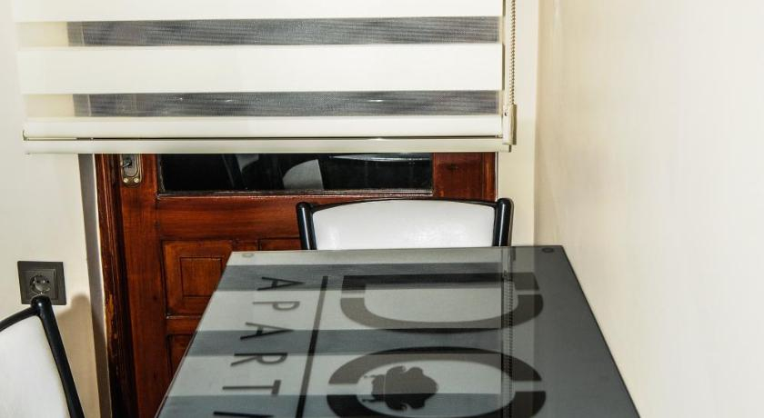 Others 3, Doa Apartment, Merkez