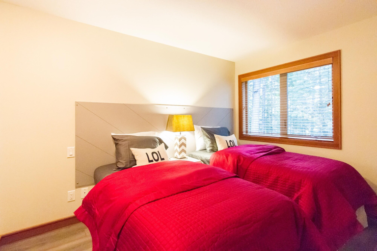 Bedroom 3, 23 Treeline, Squamish-Lillooet