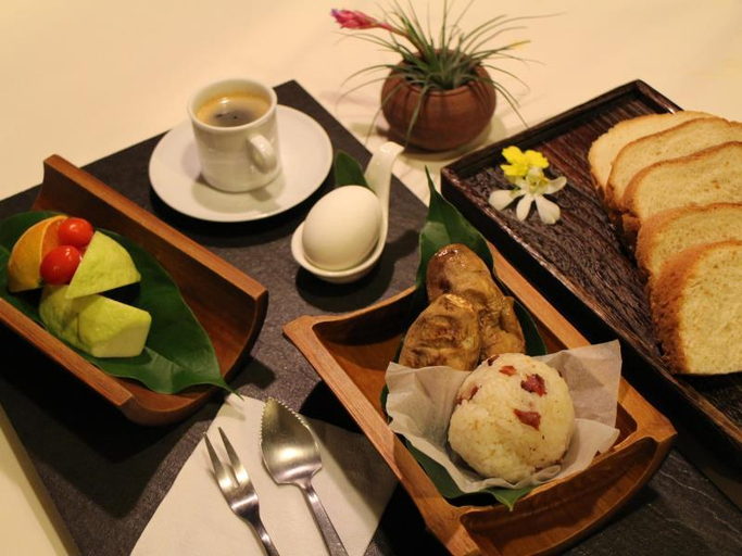 Food & Drinks 5, Feng Chun Villa, Yilan