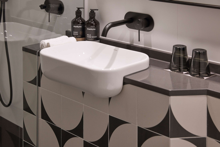 Bathroom 4