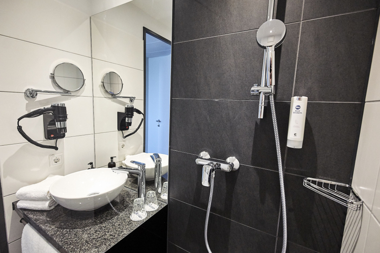Bathroom 5, Best Western Hotel Viernheim Mannheim, Bergstraße