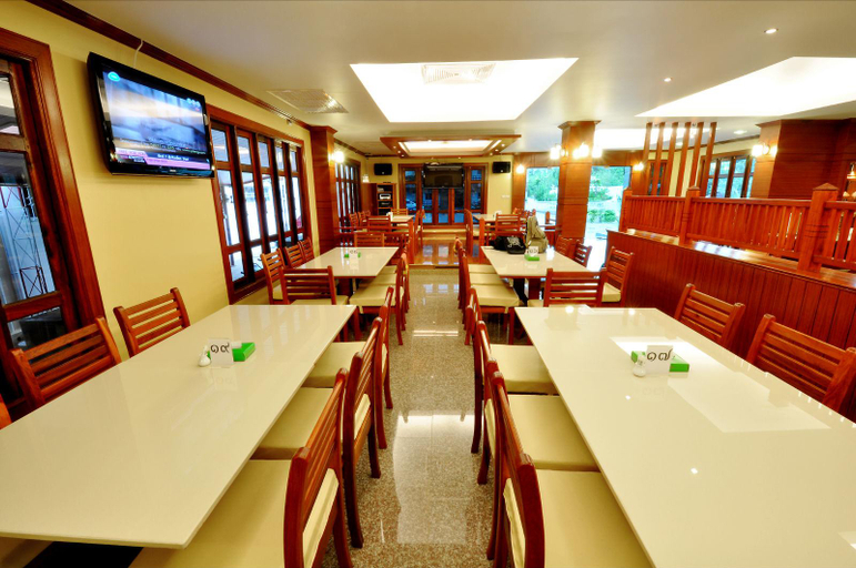 Food & Drinks 5, Busyarin Hotel, Muang Nong Khai