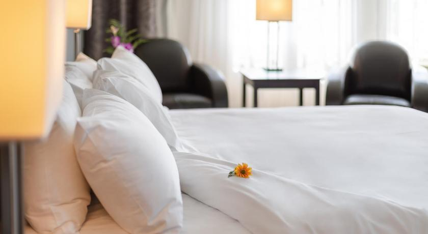 Bedroom 3, Imperia Hotel & Suites Saint-Eustache, Deux-Montagnes