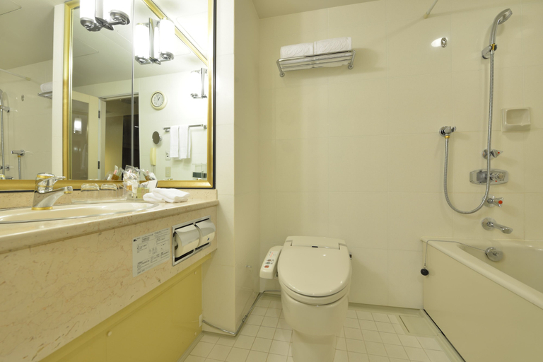 Bathroom 5, Royal Park Hotel Tokyo Nihonbashi, Chūō