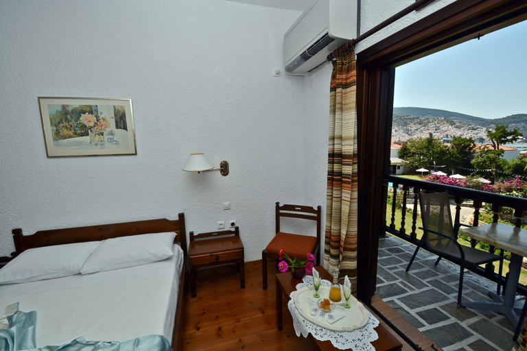 Bedroom 3, Prince Stafylos, Thessaly