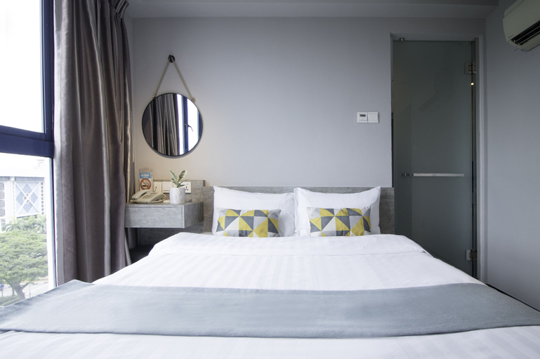 Bedroom 12