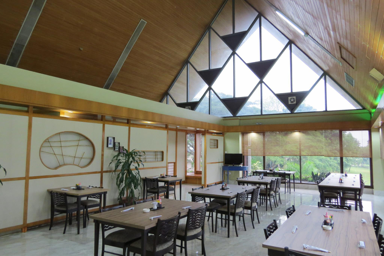 Food & Drinks 2, Southlinks Country Club Hotel, Batam