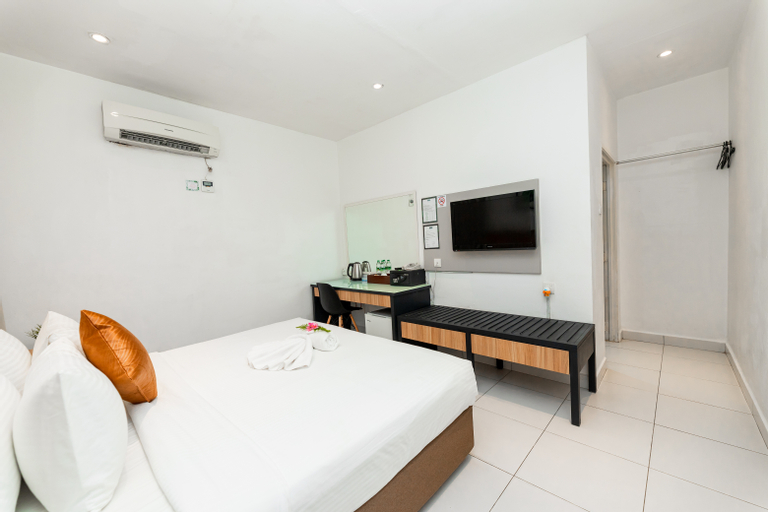 Bedroom 6