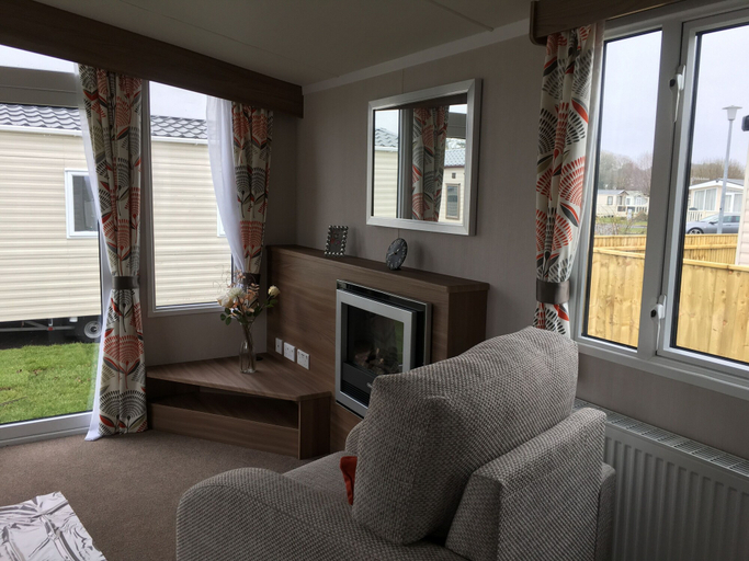 Others 2, 3 Bed Luxury Mobile Home Hoburne Park Christchurch, Dorset