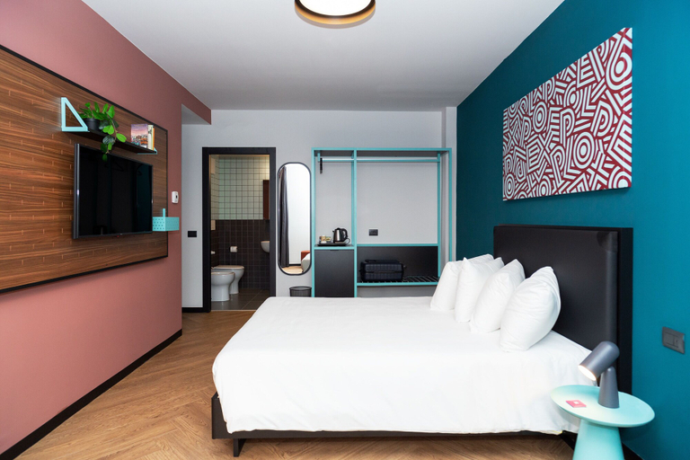 Bedroom 4, CX Turin Marconi, Torino