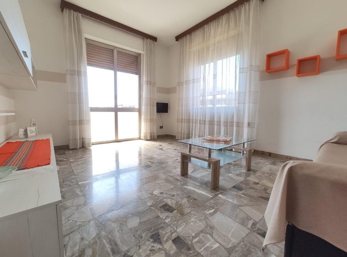 Others 5, San Lazzaro 81 Quadrilocale, Savona