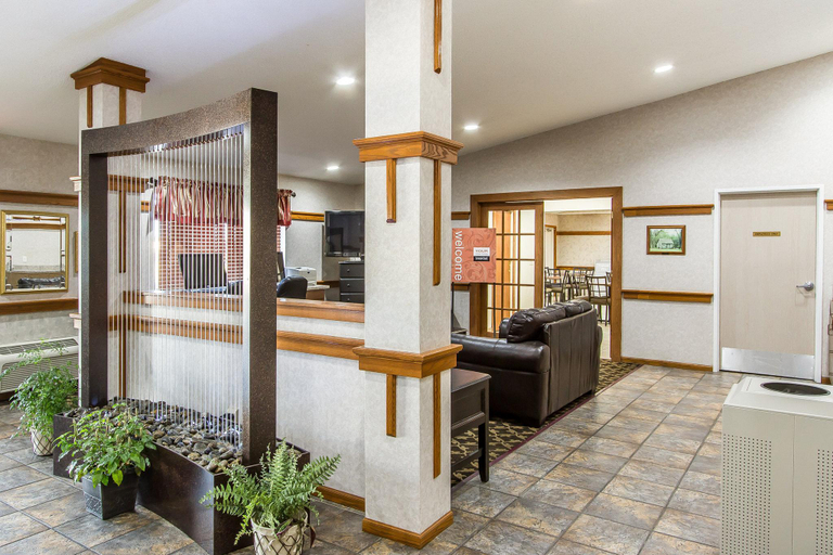 Public Area 2, Comfort Inn Oskaloosa, Mahaska