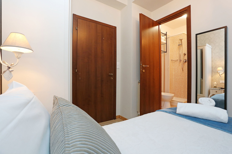 Bedroom 4, Liberty Vatican Suites, Rome