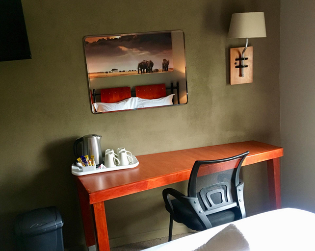 Others 4, Travel Inn Kroonstad, Fezile Dabi
