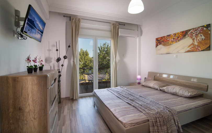 Bedroom 5, Michalis Apartments, Central Macedonia