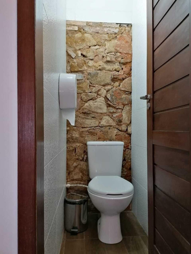 Bathroom 5, Bahia Pelô Hostel, Salvador