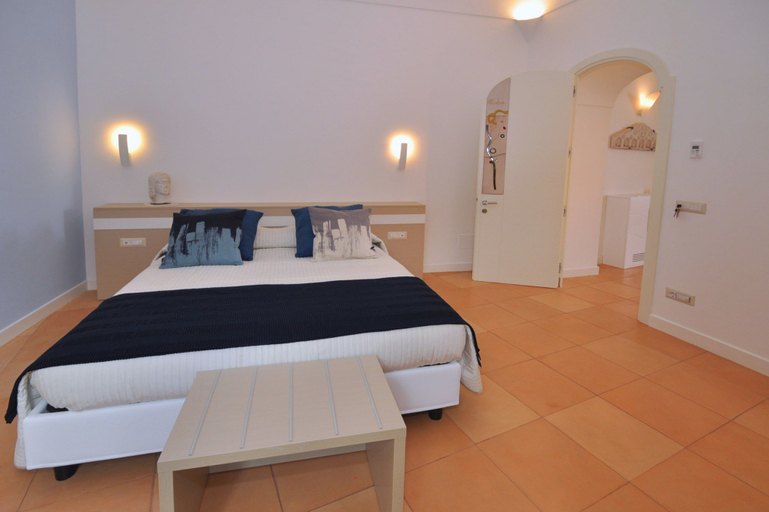 Bedroom 2, Casa Mao, Salerno