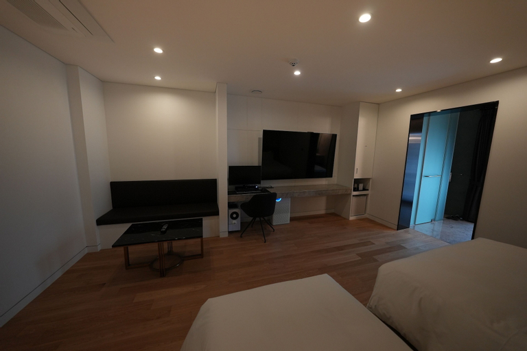 Bedroom 18