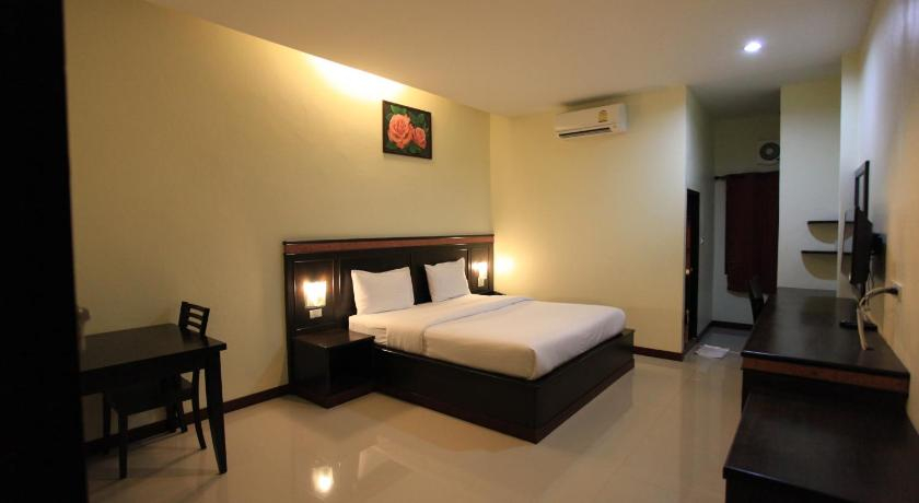 Bedroom 2, Roomplace, Muang Chumphon