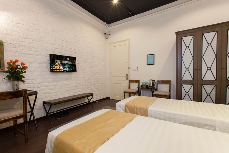 Bedroom 6