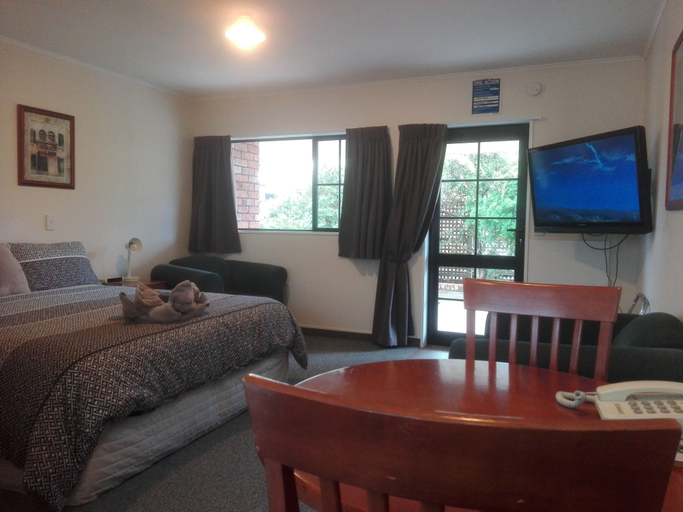 Bedroom 3, Heritage Highway Motel, Westland