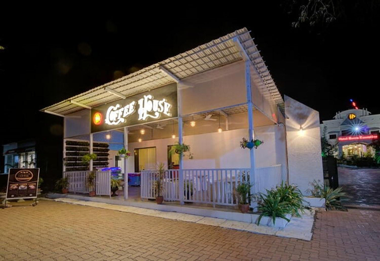 Others 5, Hotel Heera Executive, Nandurbar