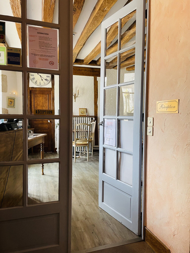 Others 5, Hôtel de la Sologne, Loiret