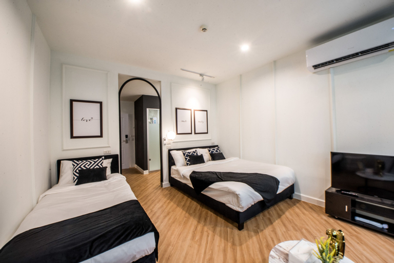 Bedroom 24