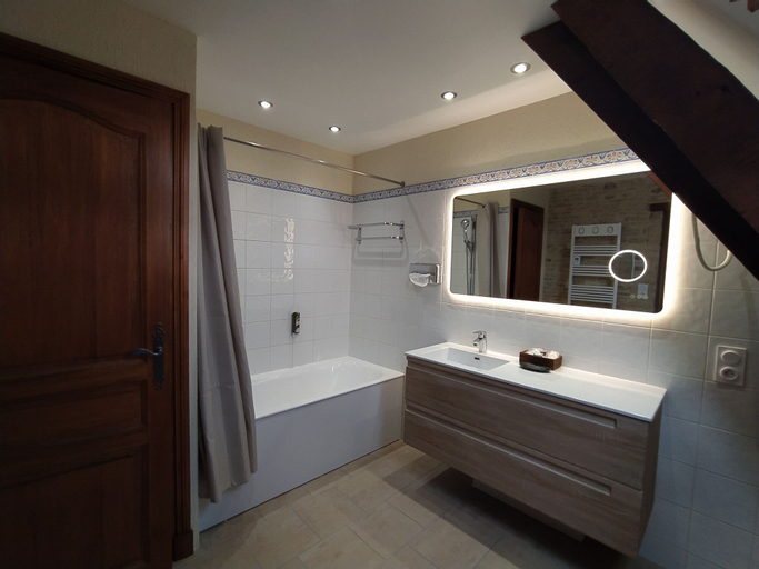 Bedroom 9