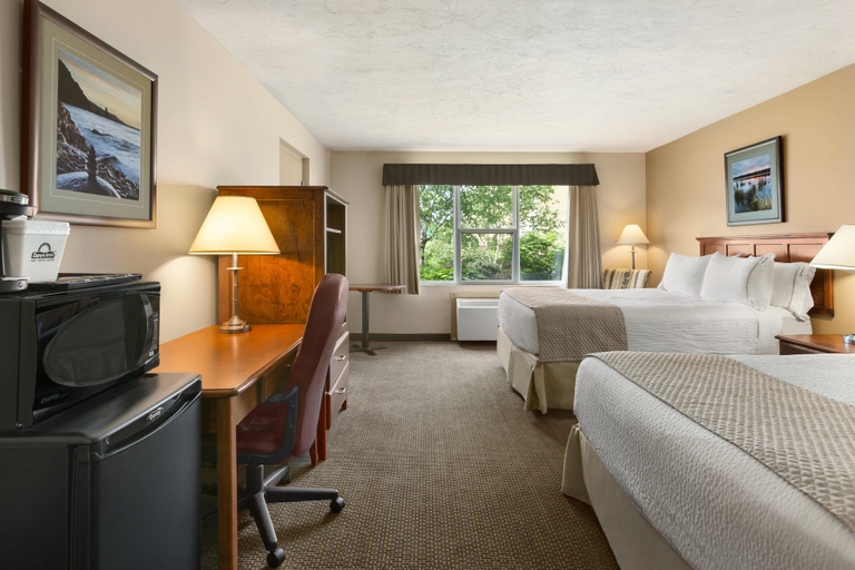 Bedroom 3, Days Inn & Suites by Wyndham Moncton, Westmorland
