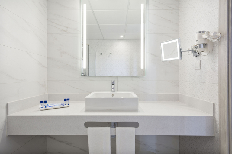 Bathroom 5, Hotel Best Punta Dorada, Tarragona
