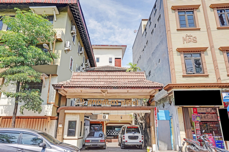 Exterior & Views 1, OYO Life 90380 Andalus Hotel Syariah, Surabaya