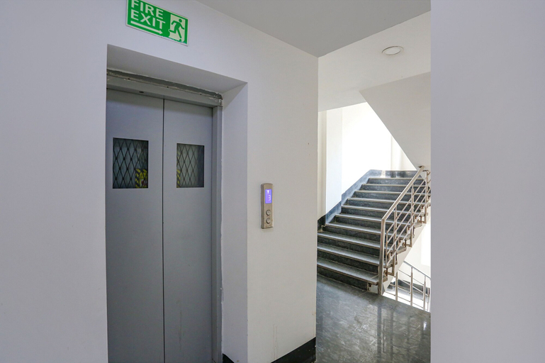 Others 5, FabHotel Indraprastha, Delhi