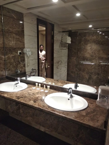 Bathroom, Gulnar Taiba Hotel, Al Madinah Al Munawwarah