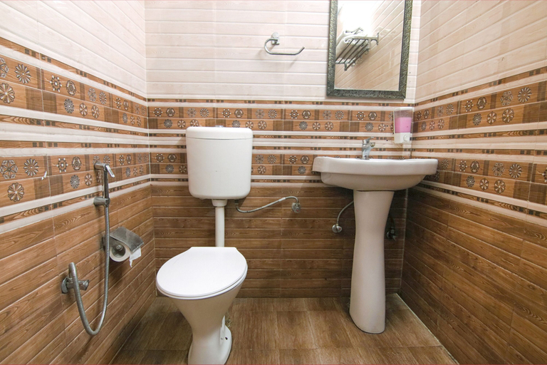Bathroom 3, Fabhotel Doon Maira, Dehradun