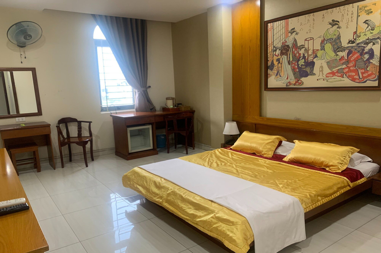 Bedroom 13
