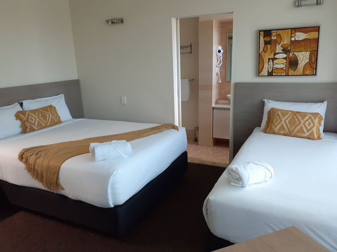 Bedroom 6