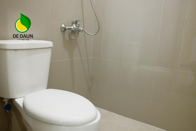 Bathroom, DeDaun Smart Residence, Malang
