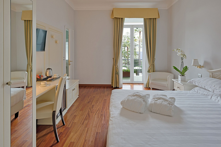 Bedroom 10