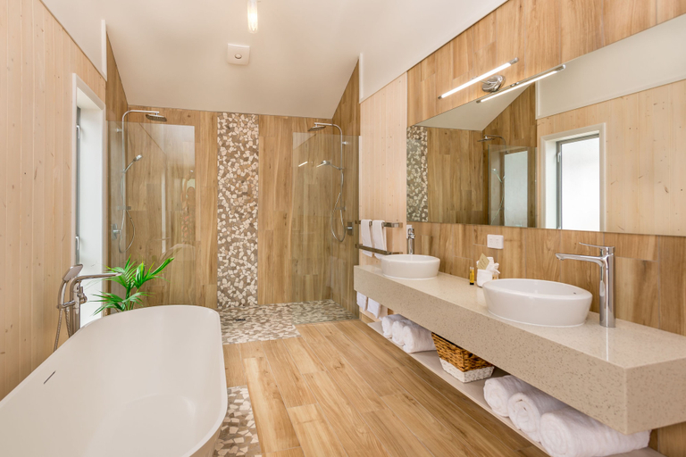 Bathroom 5, The Sands Hotel, Far North