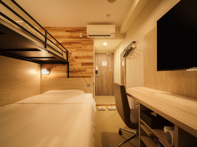 Bedroom 16