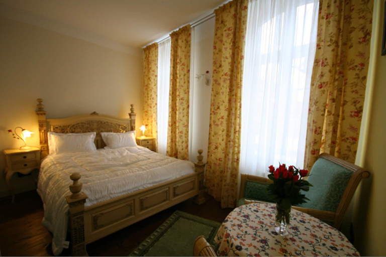 Bedroom 3, Hotel Denkmal 13 - Wismar, Nordwestmecklenburg