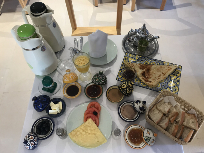 Food & Drinks 4, les bains de mirleft, Tiznit