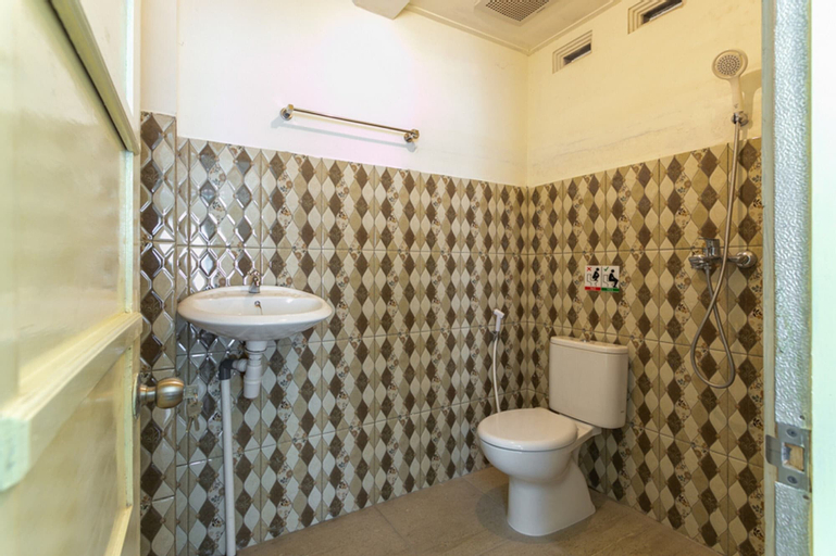 Bathroom 5