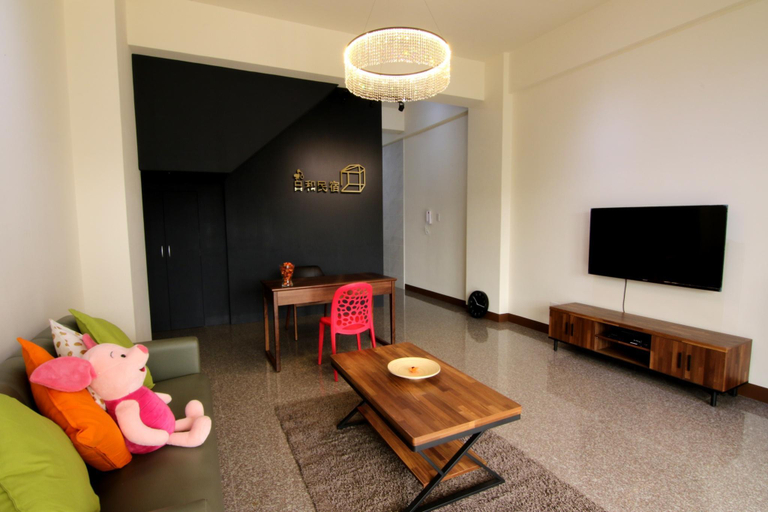 Others 3, R&H B&B, Pingtung