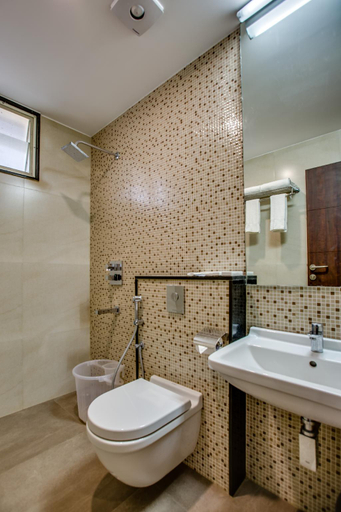 Bathroom 4, Hotel MA Grand - Pudukottai, Pudukkottai