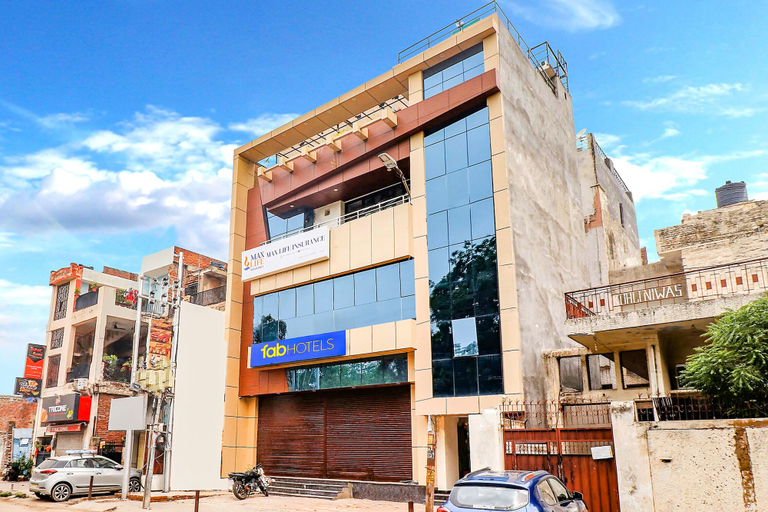 Exterior & Views, Fabhotel The Villa, Kanpur Nagar